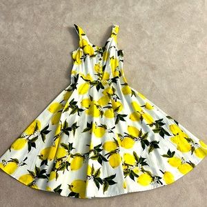 Sleeveless summer lemons dress